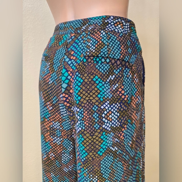 Anthropologie The Essential Culotte Wide Leg Snakeskin Print Pants Size 6 - Picture 15 of 16